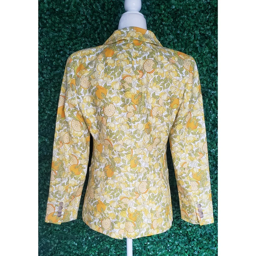 8. J.Crew Helena linen blazer in limone print - Picture 8 of 11